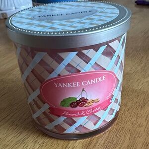 Yankee Candle 2 wick tumbler candle Almond and Cherry New